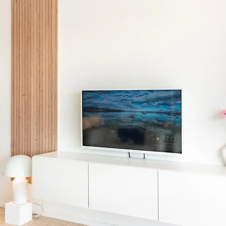 T3 Luxe Marina Baie Des Anges Vue Panoramique * 빌뇌브루베